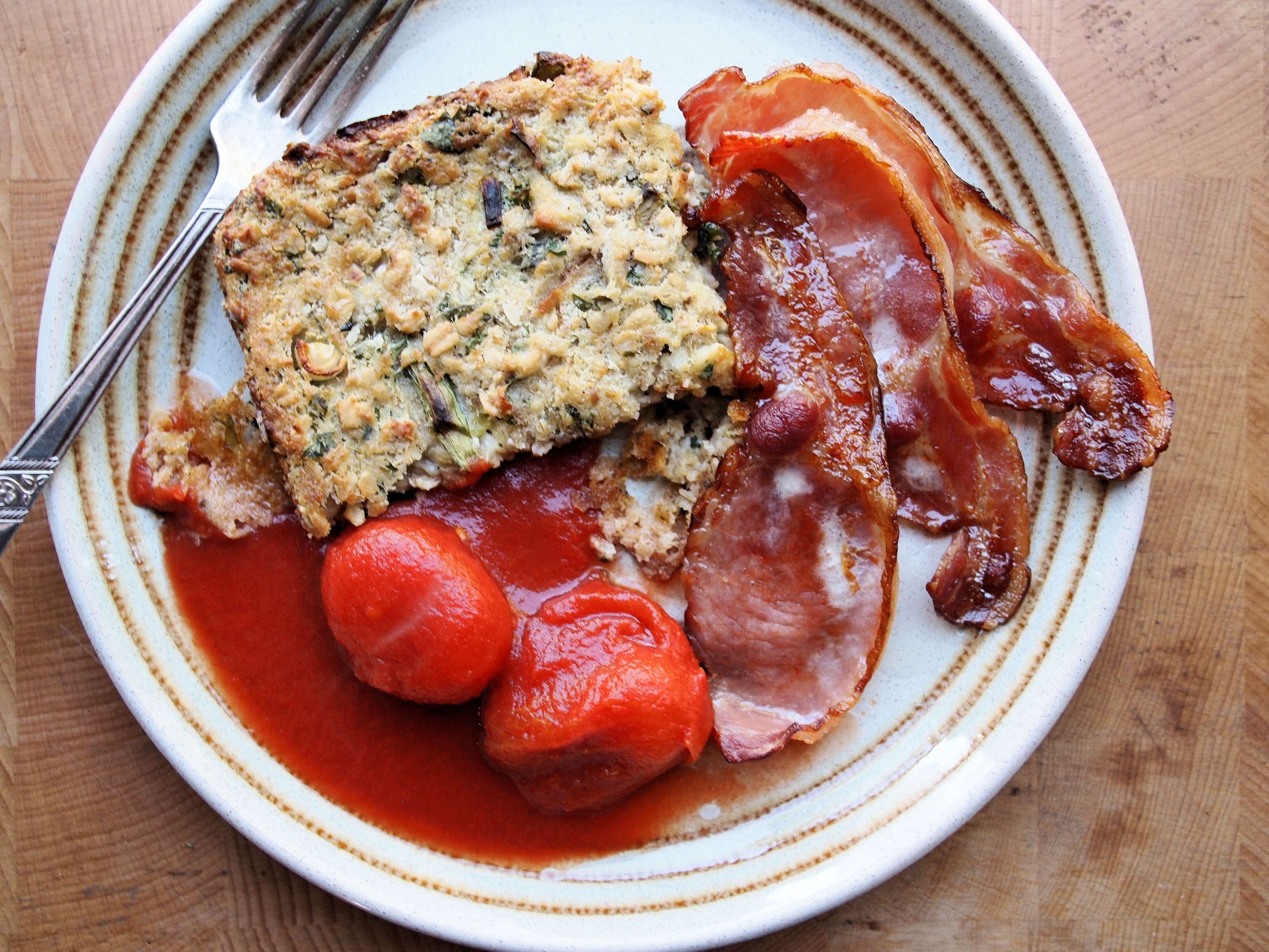 https://www.lavenderandlovage.com/2012/08/lammas-day-yorkshire-day-and-my-grandmas-yorkshire-season-pudding-with-herbs.html/olympus-digital-camera-701