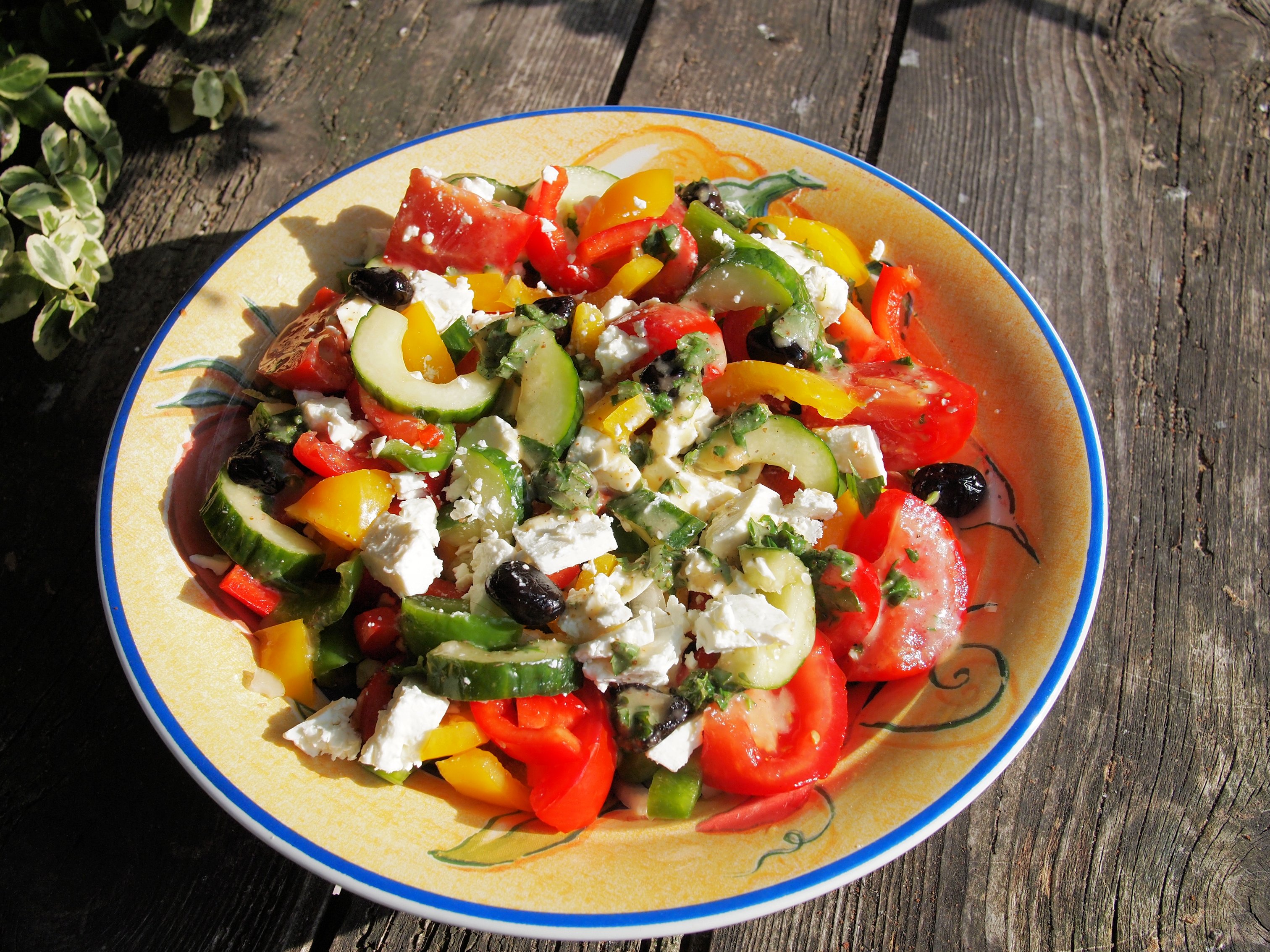 A New 5:2 Diet Fast Day Recipe - Greek Lunch Box Salad with Feta Cheese ...