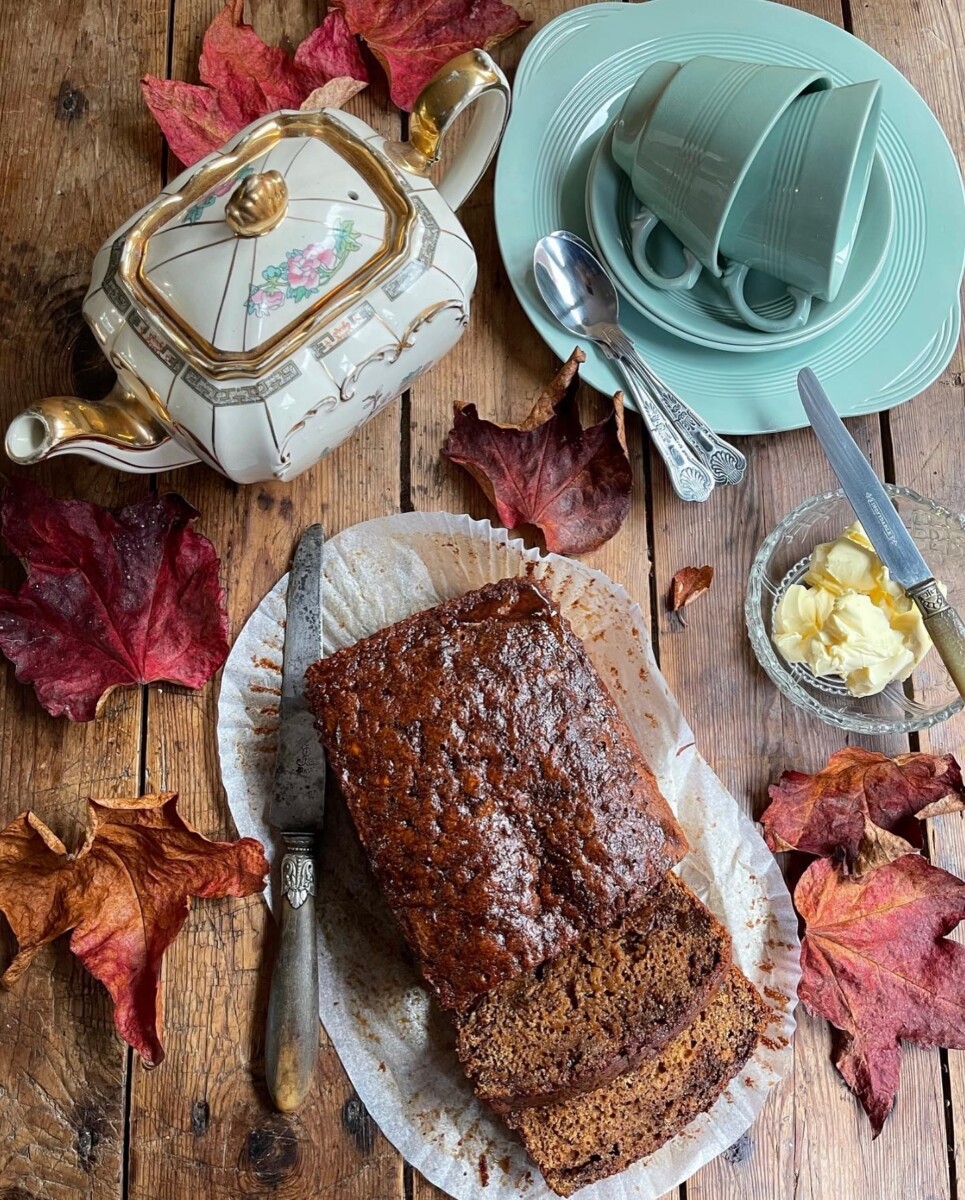 old-fashioned-malt-loaf-lavender-and-lovage