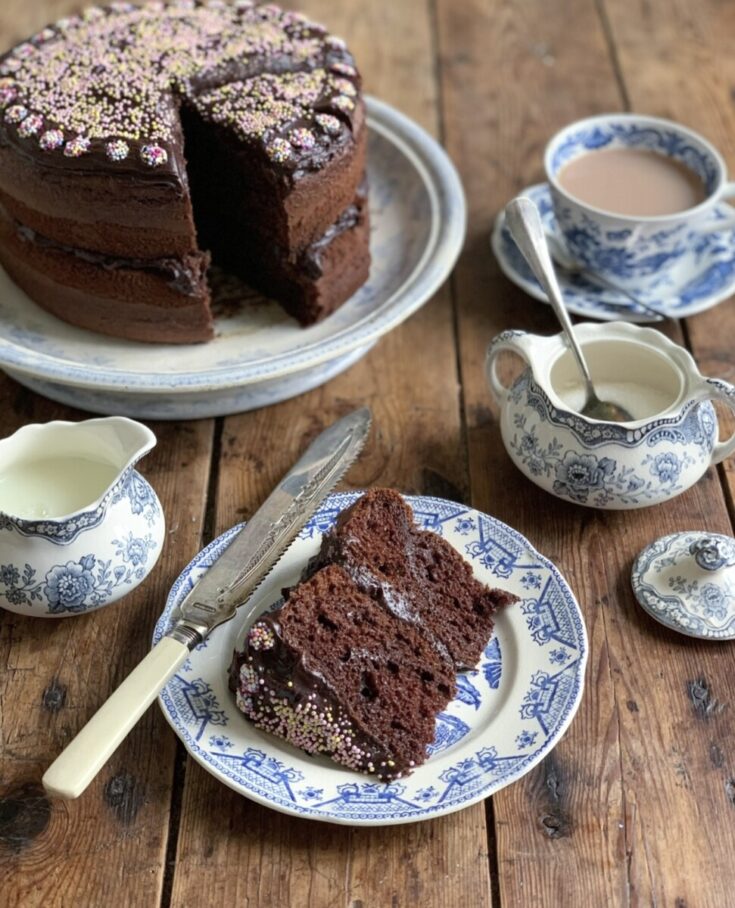 Raspberry Chocolate Cake with Milk Chocolate Ganache — Caroline McCulloch