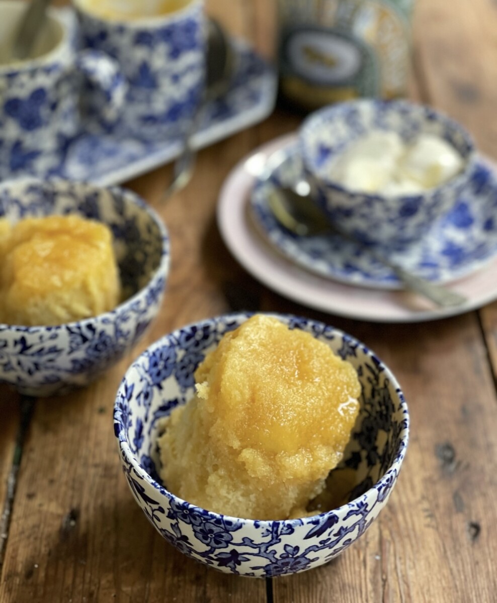 Microwave Golden Syrup Mug Cakes