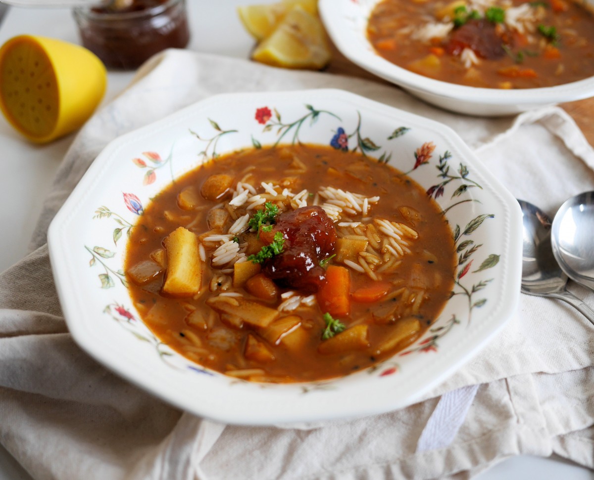 "Snowy Day" Vegetarian Mulligatawny Soup - Lavender and Lovage